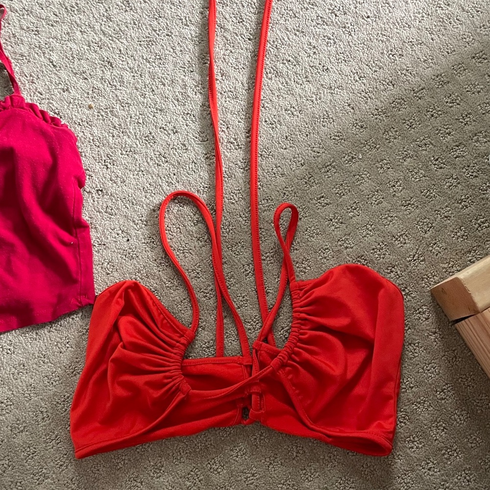 Assorted Crop Top Bundle - Picture 9 of 9